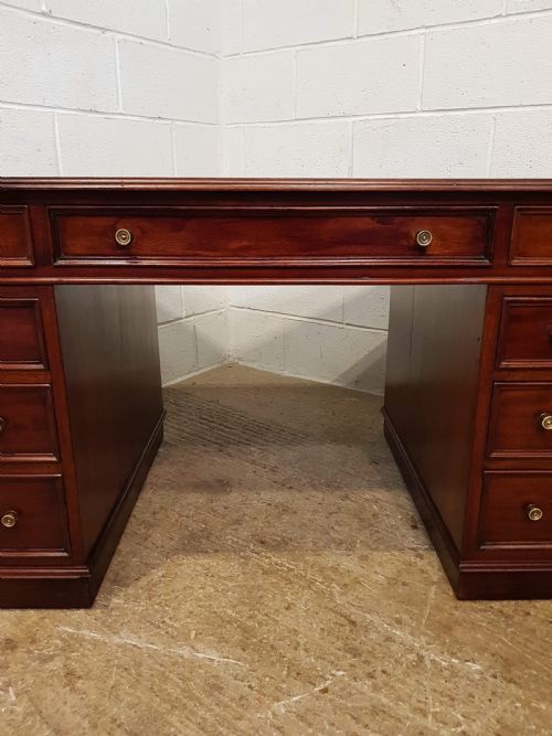 fig 1. ANTIQUE LATE VICTORIAN MAHOGANY TWIN PEDESTAL DESK C1890 