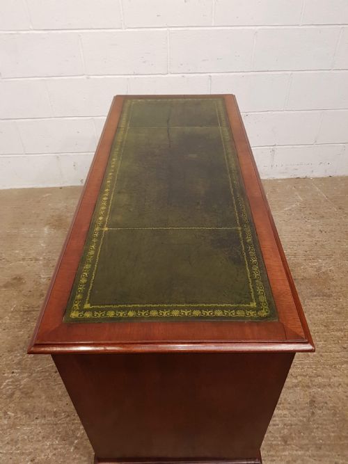fig 1. ANTIQUE VICTORIAN MAHOGANY TWIN PEDESTAL DESK C1890