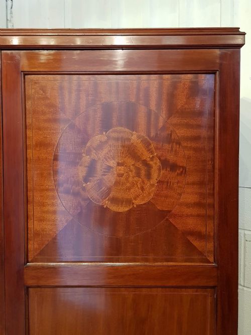 fig 2. ANTIQUE EDWARDIAN MAHOGANY TRIPLE WARDROBE C1900