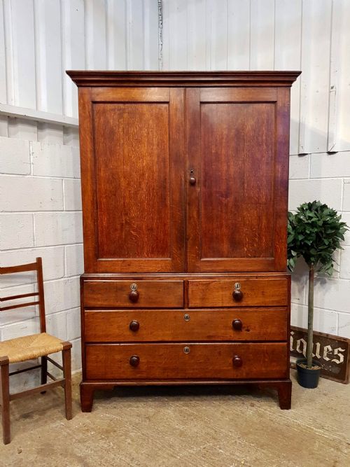 Antique 18th Century Georgian Oak Linen Clothes Press C1780