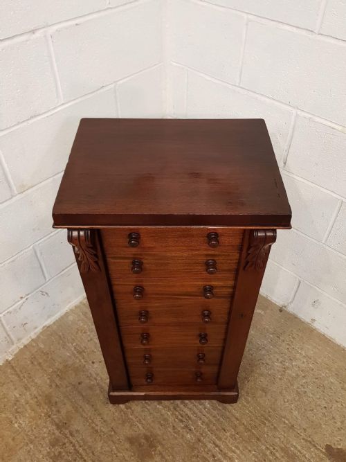 fig 1. ANTIQUE VICTORIAN MAHOGANY WELLINGTON CHEST C1880