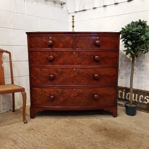 Antique Early Victorian Feathered Mahogany Bow Front Chest of Drawers C1840