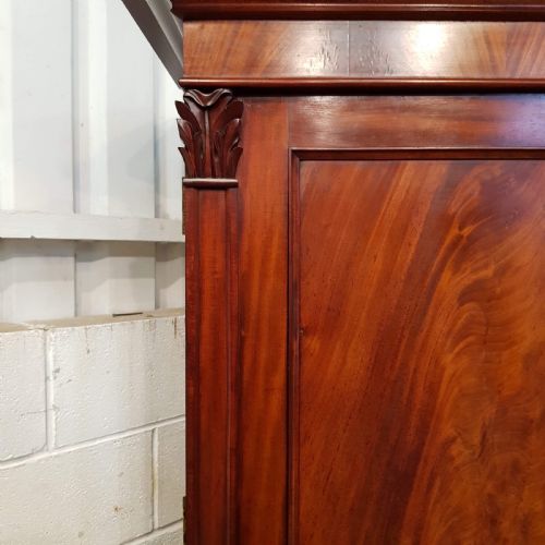 fig 1. ANTIQUE WILLIAM 1V MAHOGANY LINEN PRESS C1830