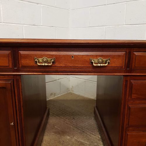 fig 1. ANTIQUE LATE VICTORIAN MAHOGANY TWIN PEDESTAL DESK C1890
