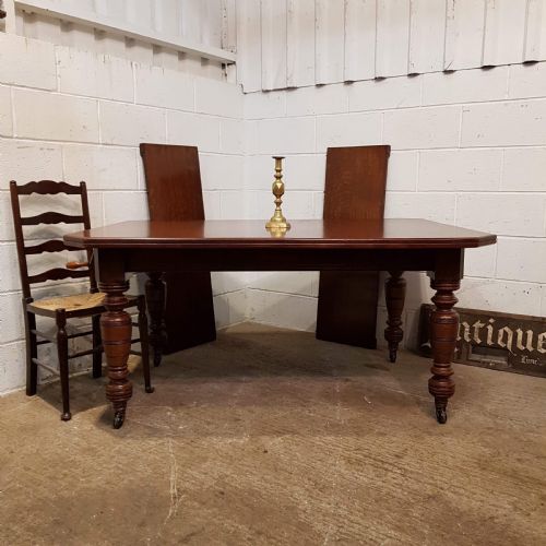 fig 2. ANTIQUE VICTORIAN OAK EXTNDING DINING TABLE SEATS UP TO TWELVE. C1880