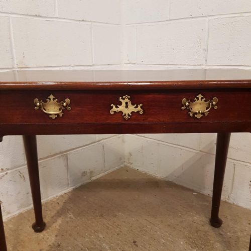 fig 1. ANTIQUE 18TH CENTURY PERIOD MAHOGANY SIDE TABLE c1780
