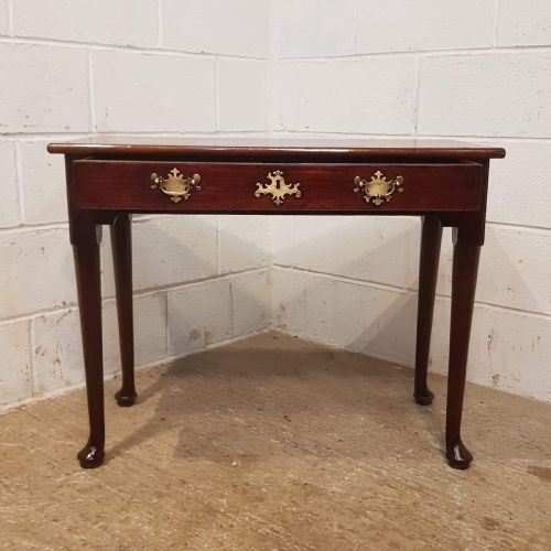 fig 2. ANTIQUE 18TH CENTURY PERIOD MAHOGANY SIDE TABLE c1780
