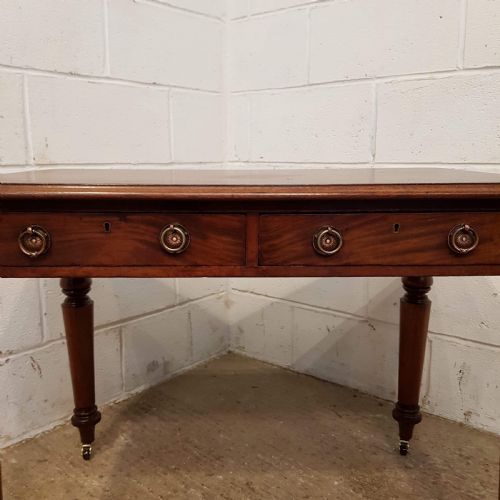 fig 1. ANTIQUE VICTORIAN MAHOGANY SIDE TABLE C1880