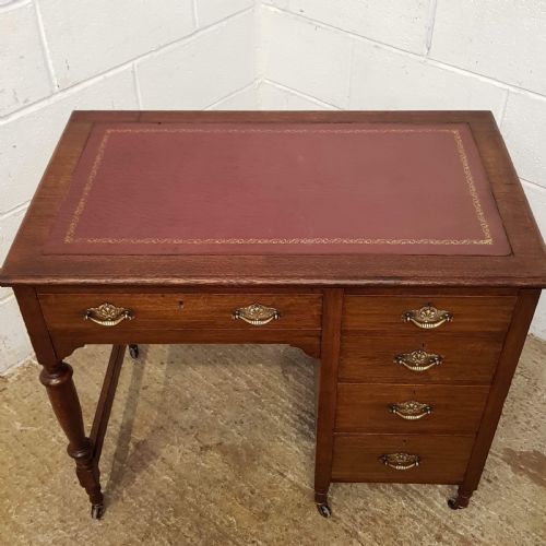 fig 2. ANTIQUE EDWARDIAN OAK LEATHER TOPPED SINGLE PEDESTAL DESK C1900