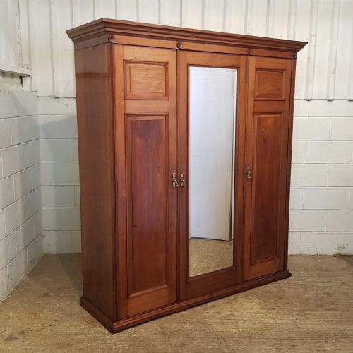 fig 2. ANTIQUE EDWARDIAN WALNUT TRIPLE WARDROBE COMPACTUM C1900