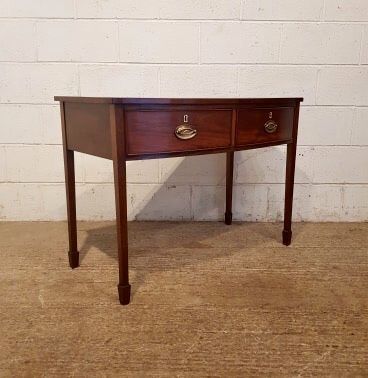 fig 1. ANTIQUE REGENCY MAHOGANY BOW FRONT SIDE TABLE C1820