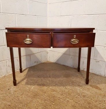 fig 2. ANTIQUE REGENCY MAHOGANY BOW FRONT SIDE TABLE C1820
