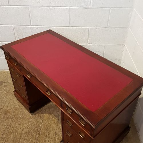fig 2. ANTIQUE LATE VICTORIAN MAHOGANY PEDESTAL DESK C1890
