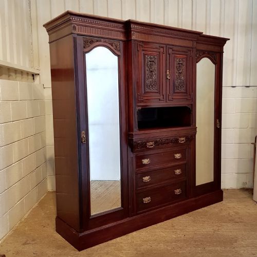 fig 1. ANTIQUE EDWARDIAN MAHOGANY TRIPLE BREAKFRONT WARDROBE C1900