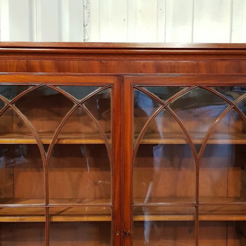 fig 2. ANTIQUE REGENCY MAHOGANY ASTRAGAL GLAZED BOOKCASE ON CHEST C1820