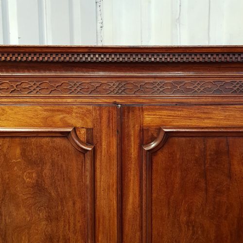 fig 1. ANTIQUE GEORGIAN PERIOD MAHOGANY LINEN PRESS C1780