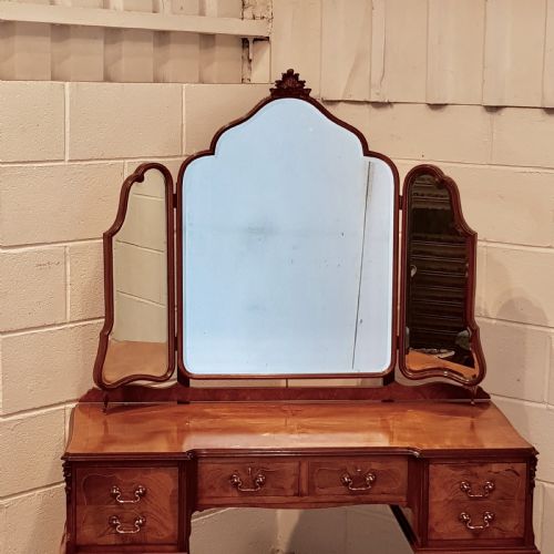 fig 1. SUPERB ANTIQUE QUEEN ANNE BURR WALNUT DRESSING TABLE AND STOOL C1920