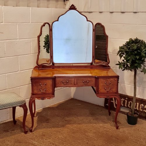 fig 2. SUPERB ANTIQUE QUEEN ANNE BURR WALNUT DRESSING TABLE AND STOOL C1920