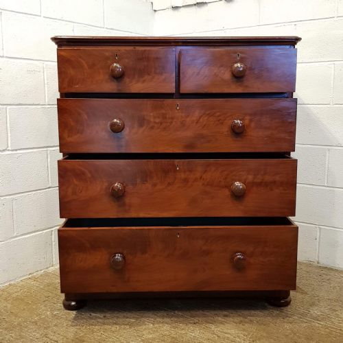 fig 2. ANTIQUE VICTORIAN MAHOGANY CHEST OF DRAWERS C1880