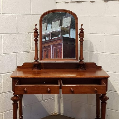 fig 1. ANTIQUE VICTORIAN SATINWOOD DRESSING TABLE C1880