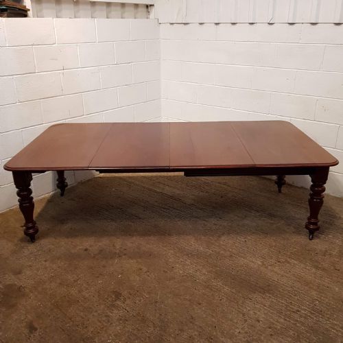 fig 1. ANTIQUE VICTORIAN MAHOGANY EXTENDING DINING TABLE C1880