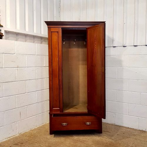 fig 2. ANTIQUE VICTORIAN MAHOGANY SINGLE WARDROBE C1880