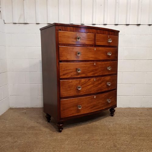 fig 2. ANTIQUE VICTORIAN MAHOGANY BOW FRONT CHEST OF DRAWERS C1880