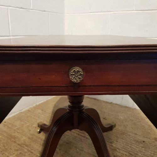 fig 1. ANTIQUE REGENCY MAHOGANY PEMBROKE TABLE C1820