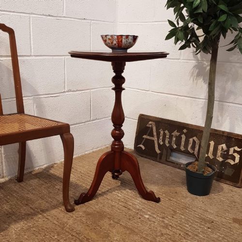 Antique Victorian Mahogany Tripod Table C1880