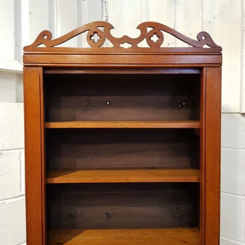 fig 1. ANTIQUE TALL VICTORIAN OAK OPEN BOOKCASE C1890