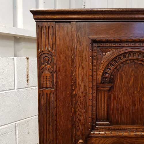 ANTIQUE OAK HALL CUPBOARD C1920 - ADDITIONAL PHOTO 5