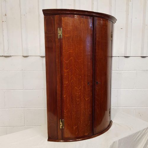 fig 2. ANTIQUE GEORGIAN PERIOD OAK & MAHOGANY BOW FRONT CORNER CABINET C1780