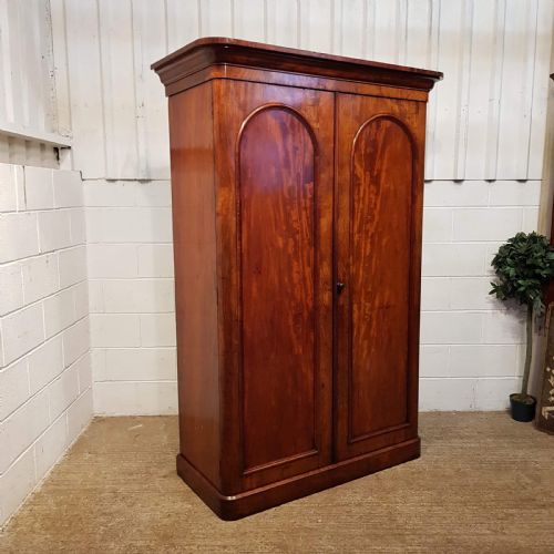 fig 2. ANTIQUE VICTOIAN MAHOGANY DOUBLE WARDROBE C1880