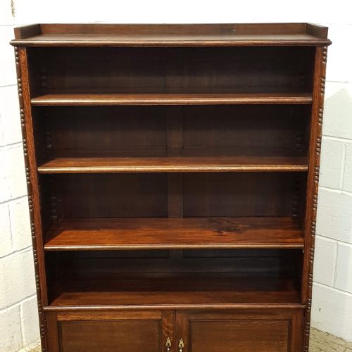 fig 1. ANTIQUE OAK OPEN BOOKCASE C1920