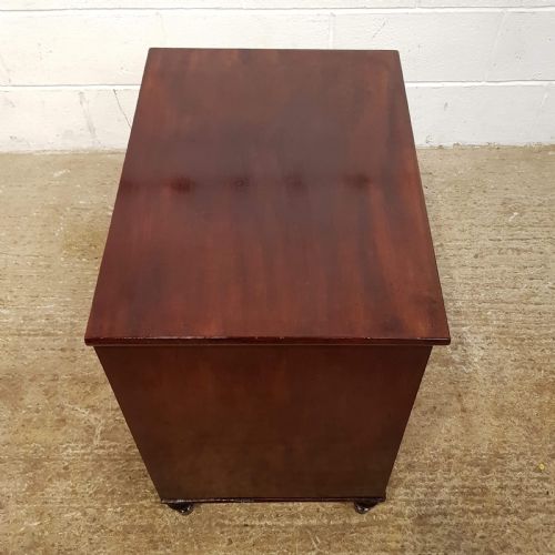 fig 1. ANTIQUE REGENCY SMALL FLAMED MAHOGANY CHEST OF DRAWERS C1820