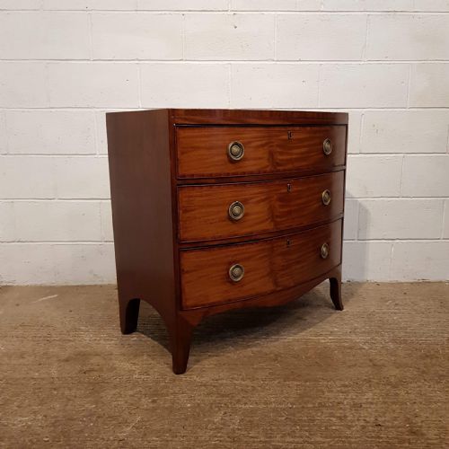 fig 1. ANTIQUE REGENCY MAHOGANY BOW FRONT CHEST OF DRAWERS C1820