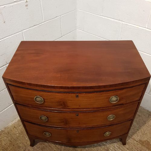 fig 2. ANTIQUE REGENCY MAHOGANY BOW FRONT CHEST OF DRAWERS C1820