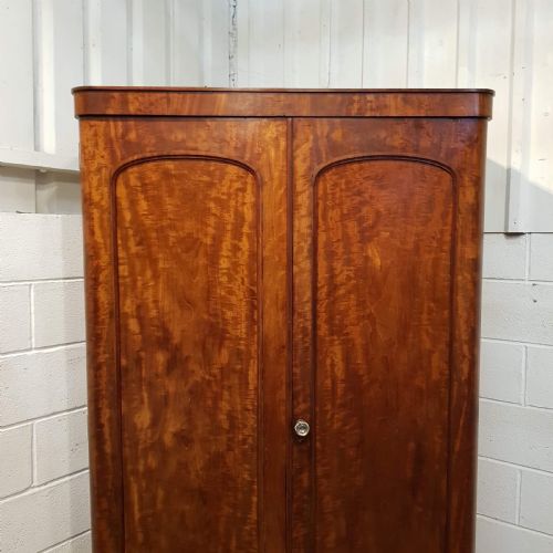 fig 2. ANTIQUE VICTORIAN FLAMED MAHOGANY DOUBLE WARDROBE C1880