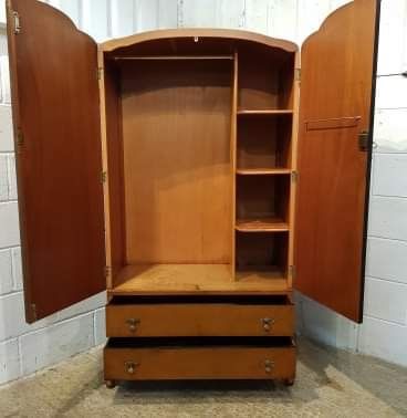 fig 2. ANTIQUE MAPLE & WALNUT GENTS FITTED WARDROBE C1920