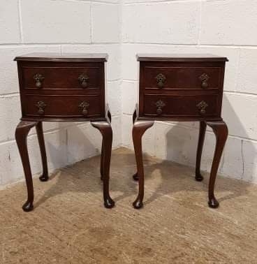 fig 2. ANTIQUE PAIR QUEEN ANNE MAHOGANY BEDSIDE TABLES C1920