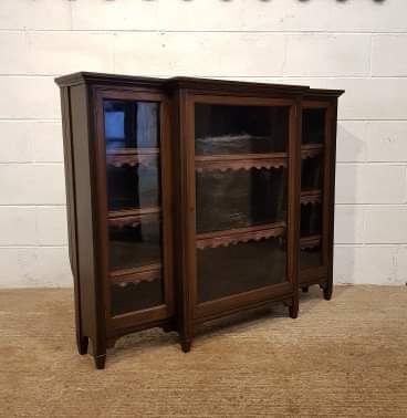 fig 2. ANTIQUE EDWARDIAN MAHOGANY BREAKFRONT BOOKCASE C1900
