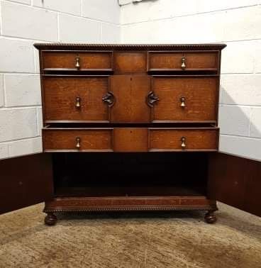 fig 1. ANTIQUE EDWARDIAN OAK THREE PIECE BEDROOM SUITE C1910