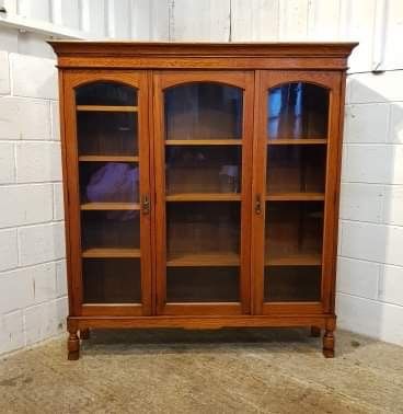 fig 1. ANTIQUE EDWARDIAN OAK GLAZED BOOKCASE C1900