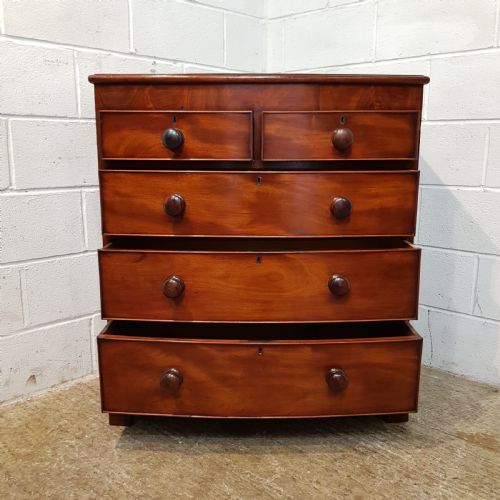 fig 2. ANTIQUE VICTORIAN MAHOGANY BOW FRONT CHEST OF DRAWERS C1880