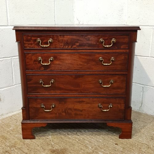 fig 1. ANTIQUE LATE VICTORIAN MAHOGANY DWARF CHEST OF DRAWERS C1890