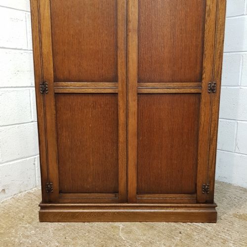 fig 1. ANTIQUE CARBED OAK SMALL DOUBLE WARDROBE C1920