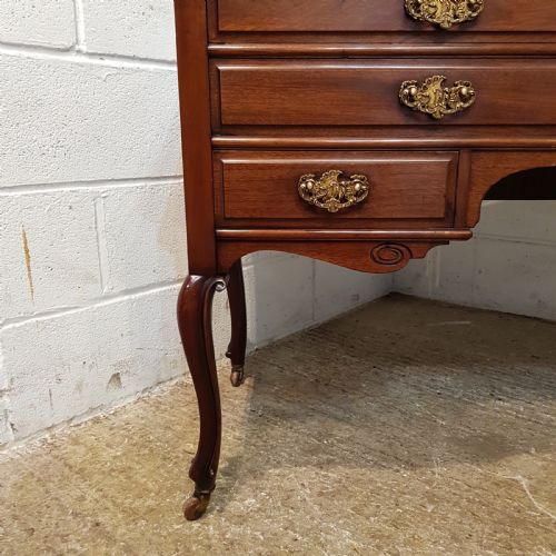 fig 2. ANTIQUE ART NOUVEAU MAHOGANY DRESSING TABLE C1890