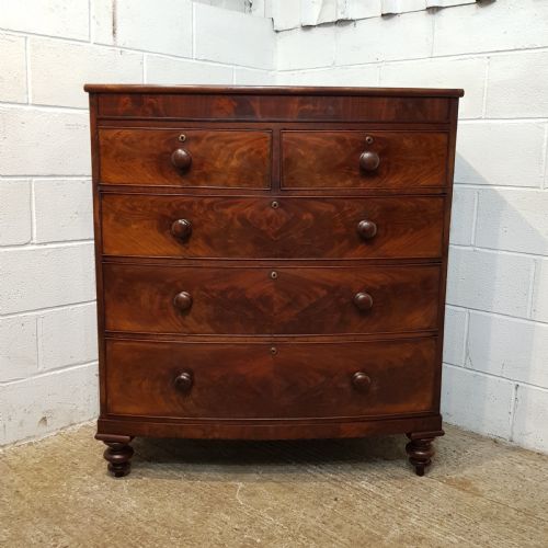 fig 1. ANTIQUE VICTORIAN FLAMED MAHOGANY BOW FRONT CHEST OF DRAWERS C1880