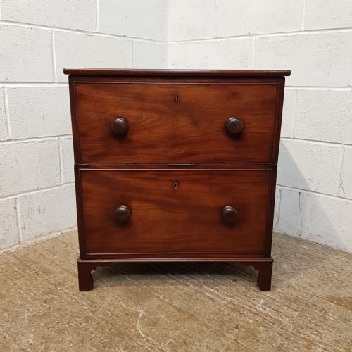 fig 1. ANTIQUE 18TH CENTURY PERIOD MAHOGANY DWARF CHEST OF DRAWERS C1780