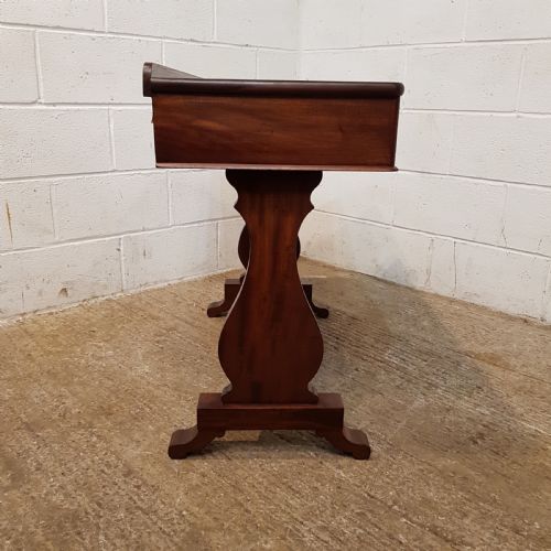 fig 1. ANTIQUE VICTORIAN MAHOGANY SIDE TABLE C1880
